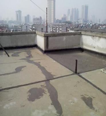 都匀漏水维修 楼顶漏水是什么原因，楼顶漏水维修方法是什么?